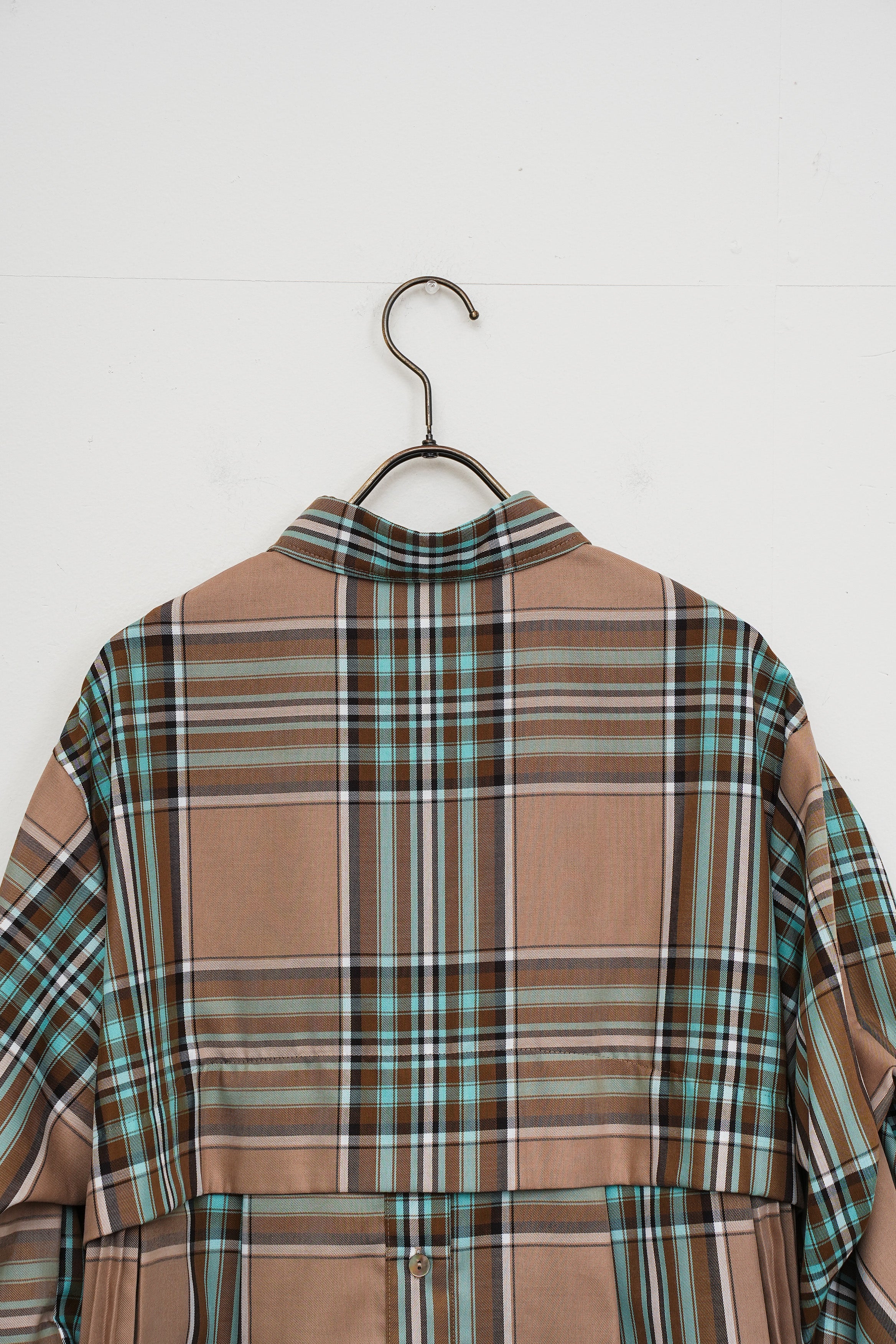 【Lallia Mù】サイドプリーツチェックシャツ_251018008615