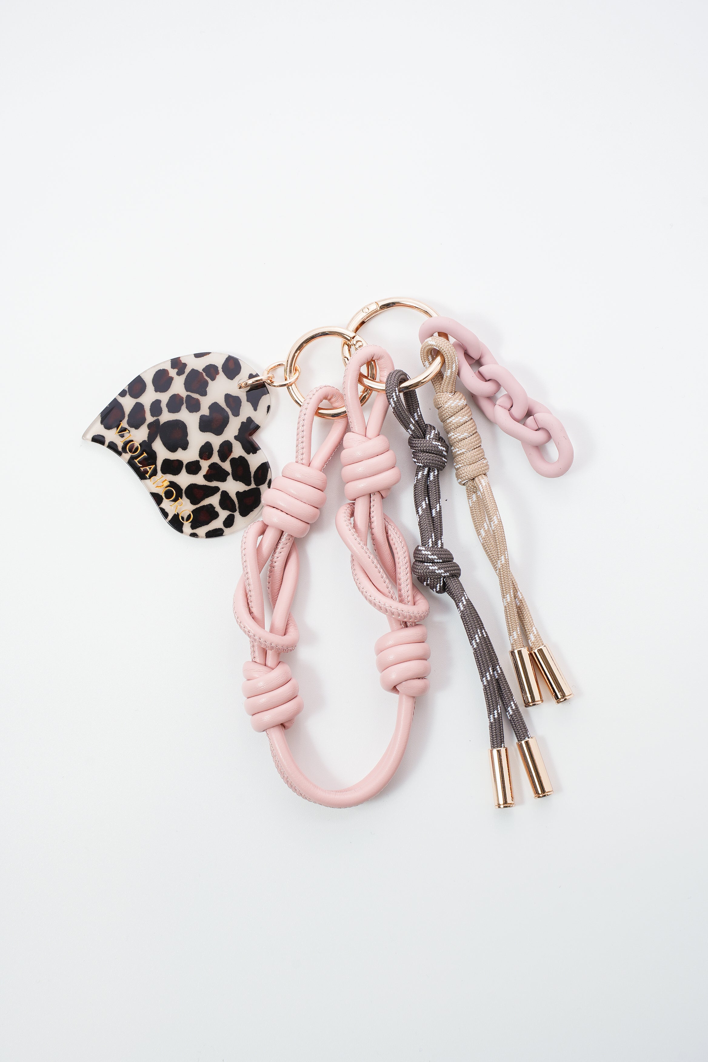 【VIOLAd'ORO】BIANCA アクリルxコード バッグチャーム _251112000703