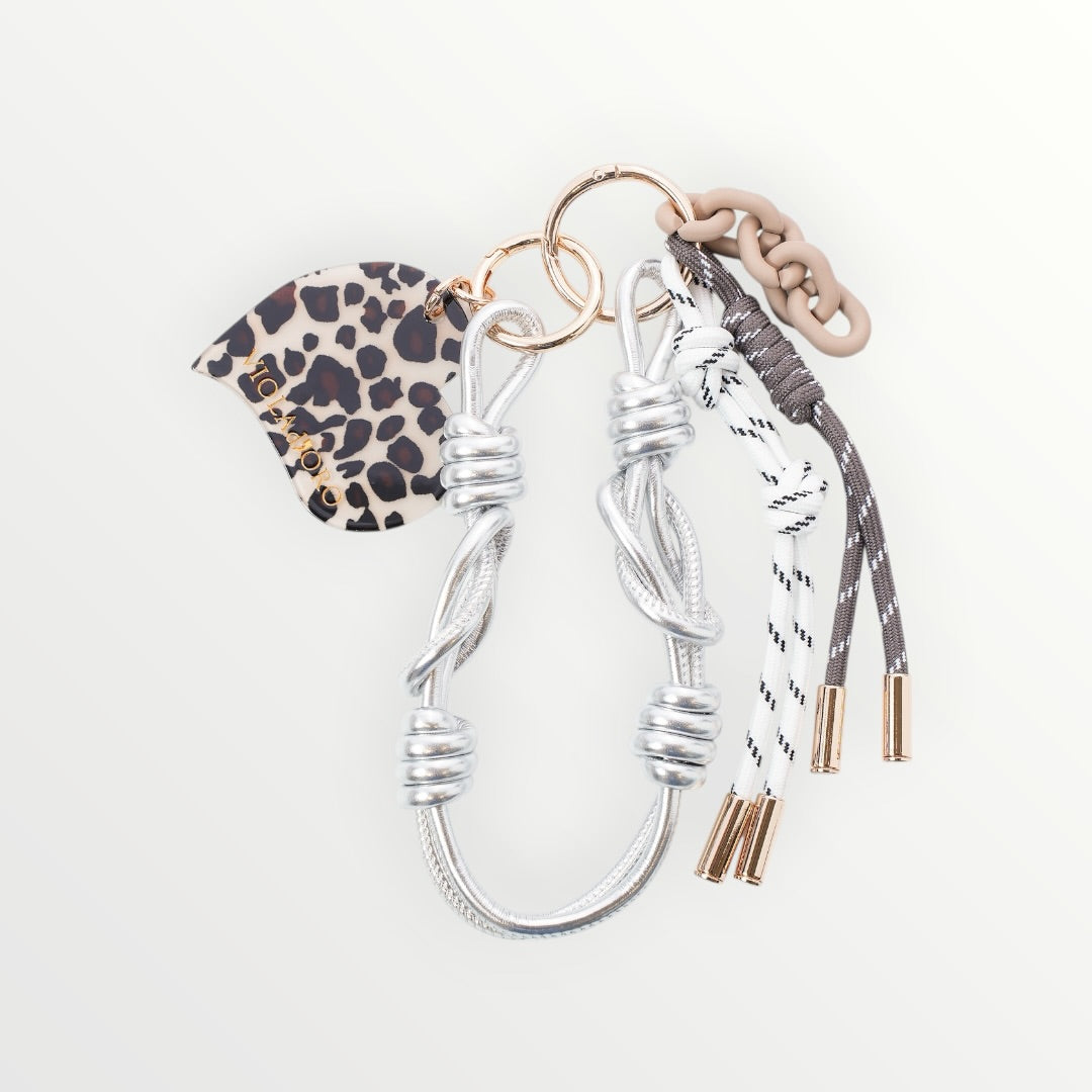 【VIOLAd'ORO】BIANCA アクリルxコード バッグチャーム _251112000703
