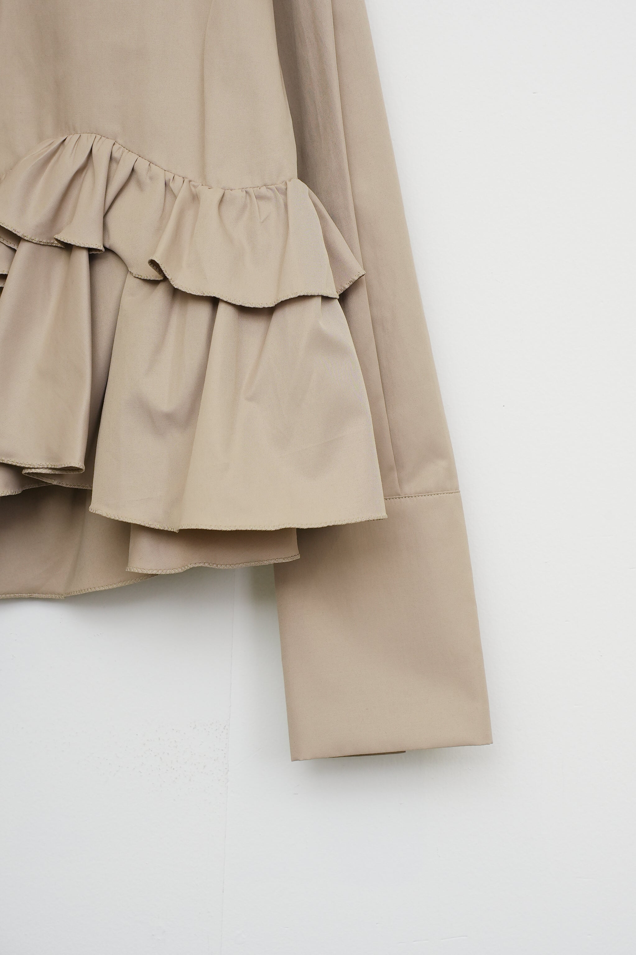 【MARILYN MOON】スパイラルラッフルブラウス_250830004618