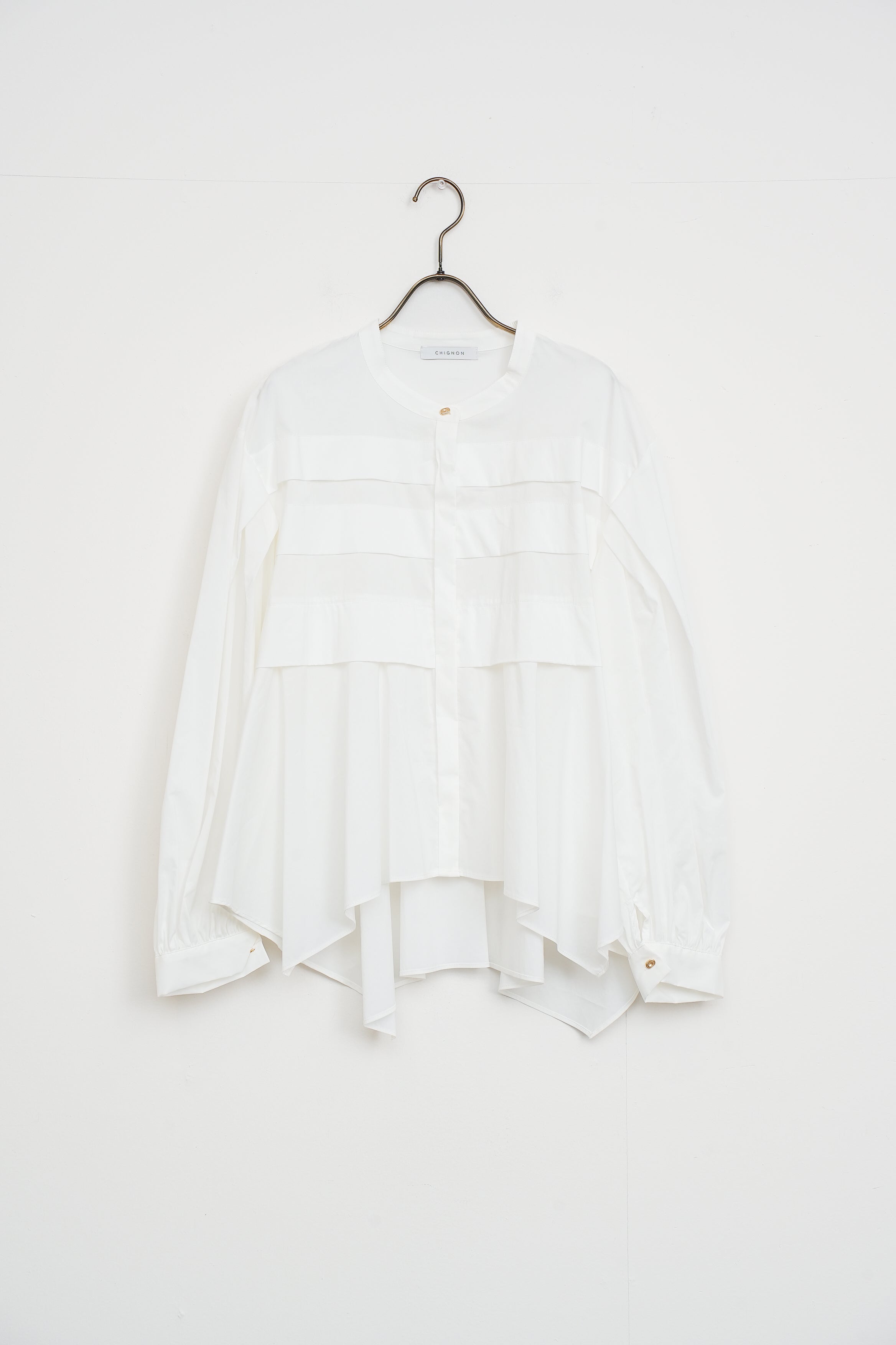 【CHIGNON】ピンタックフレア長袖ブラウス_251213002201