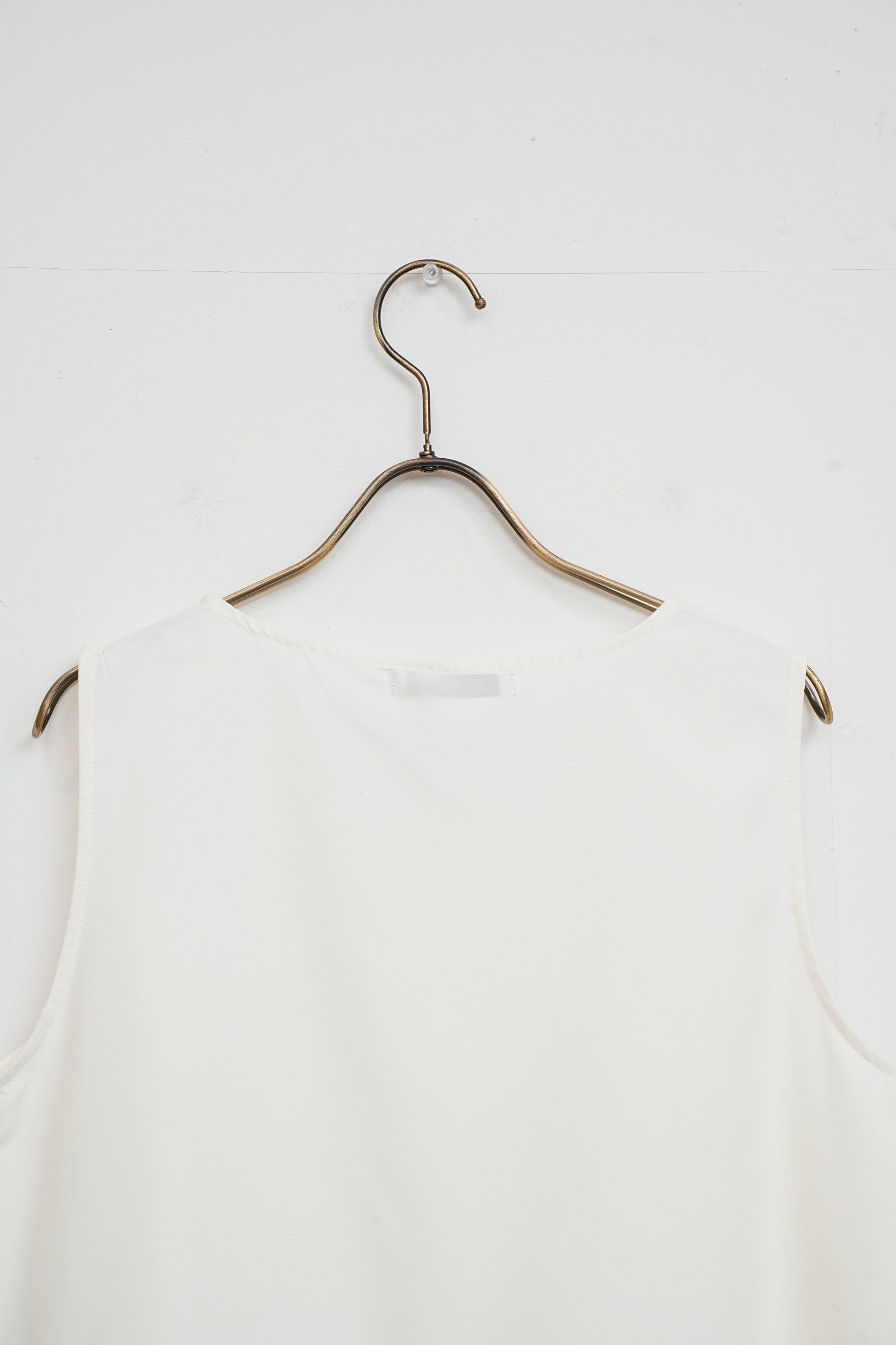 #17内藤唯選手着用【CHIGNON】ヘムレースサテンタンク_260213004809