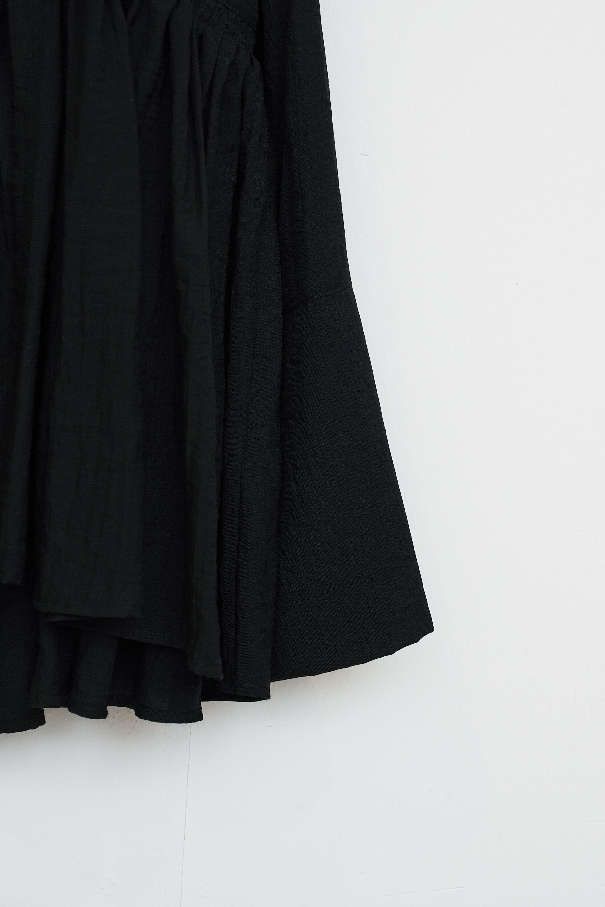 【SOI-MeME】コードエンブロイダリーダイヤタックブラウス_260212004795