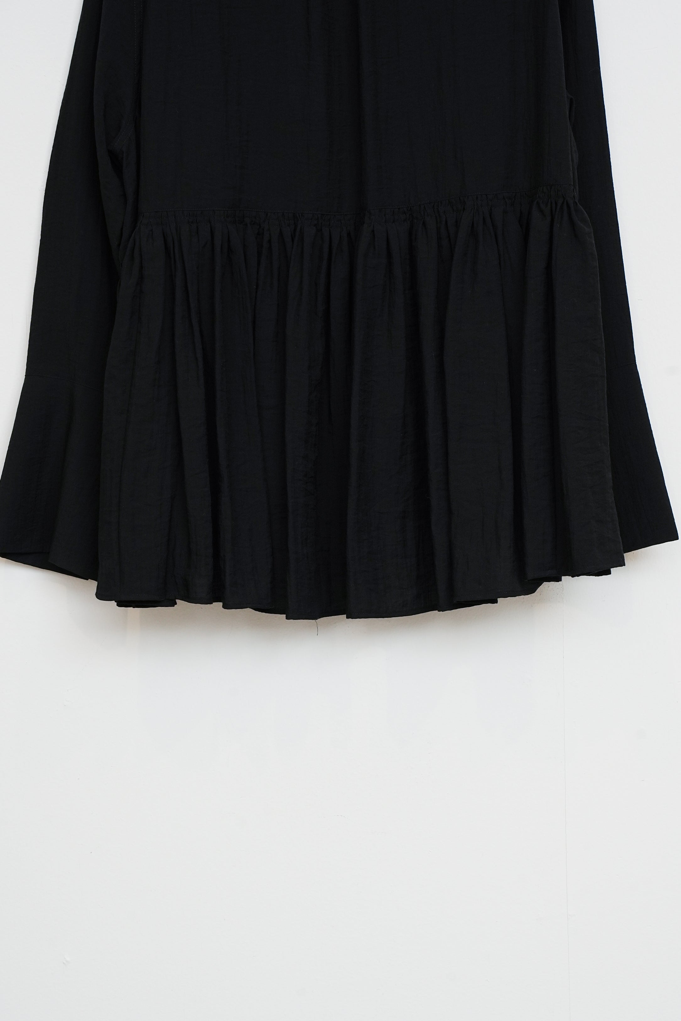 【SOI-MeME】コードエンブロイダリーダイヤタックブラウス_260212004795