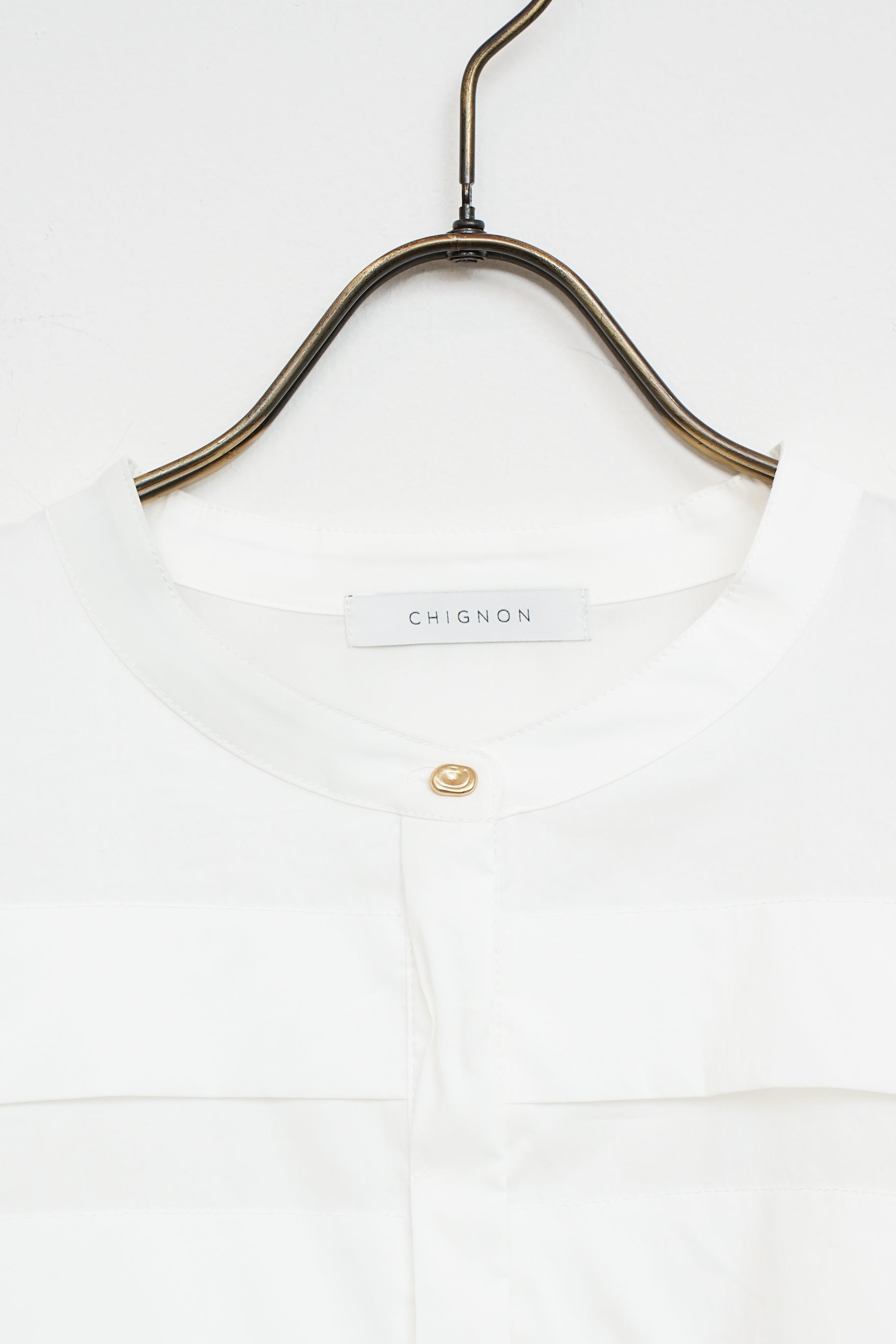 【CHIGNON】ピンタックフレア長袖ブラウス_251213002201