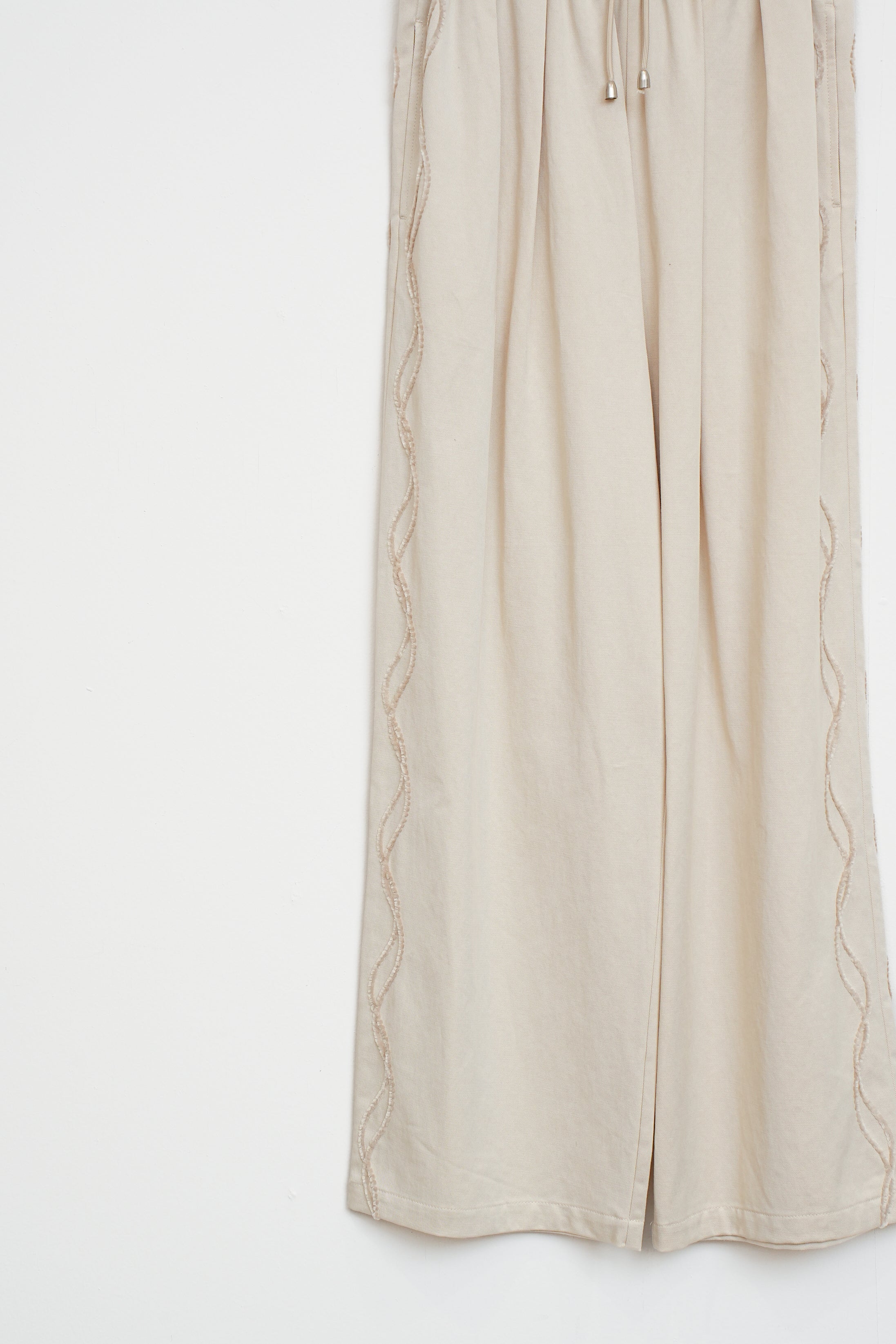 【YENN】CODE EMBRO PANTS_260210004607