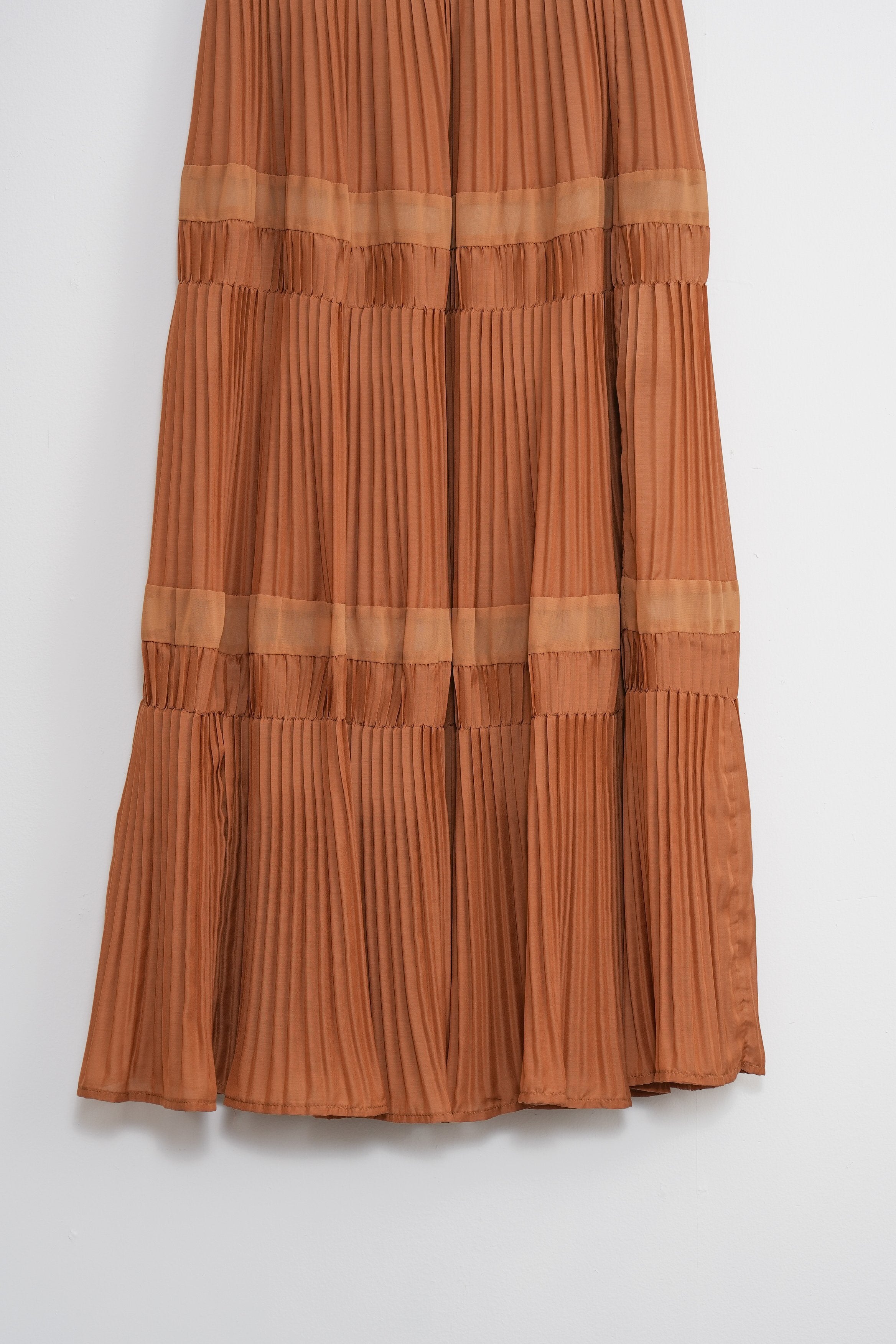 【Lallia Mù】ティアードプリーツスカート_240926003857