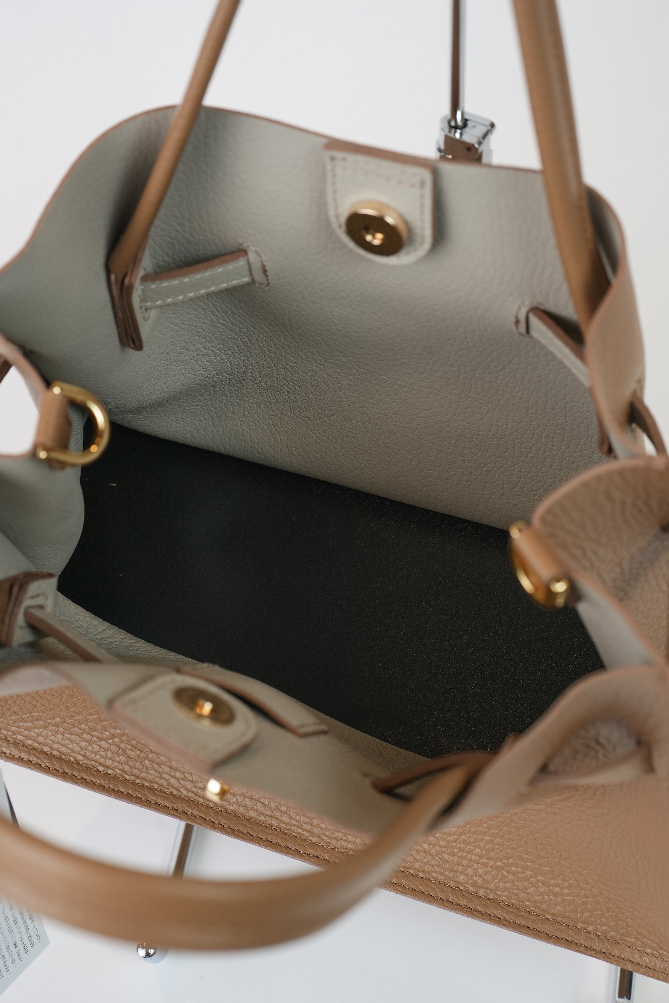 【VIOLAd'ORO】TRERO イタリアンWフェイスレザートートバッグMサイズ_240917003054