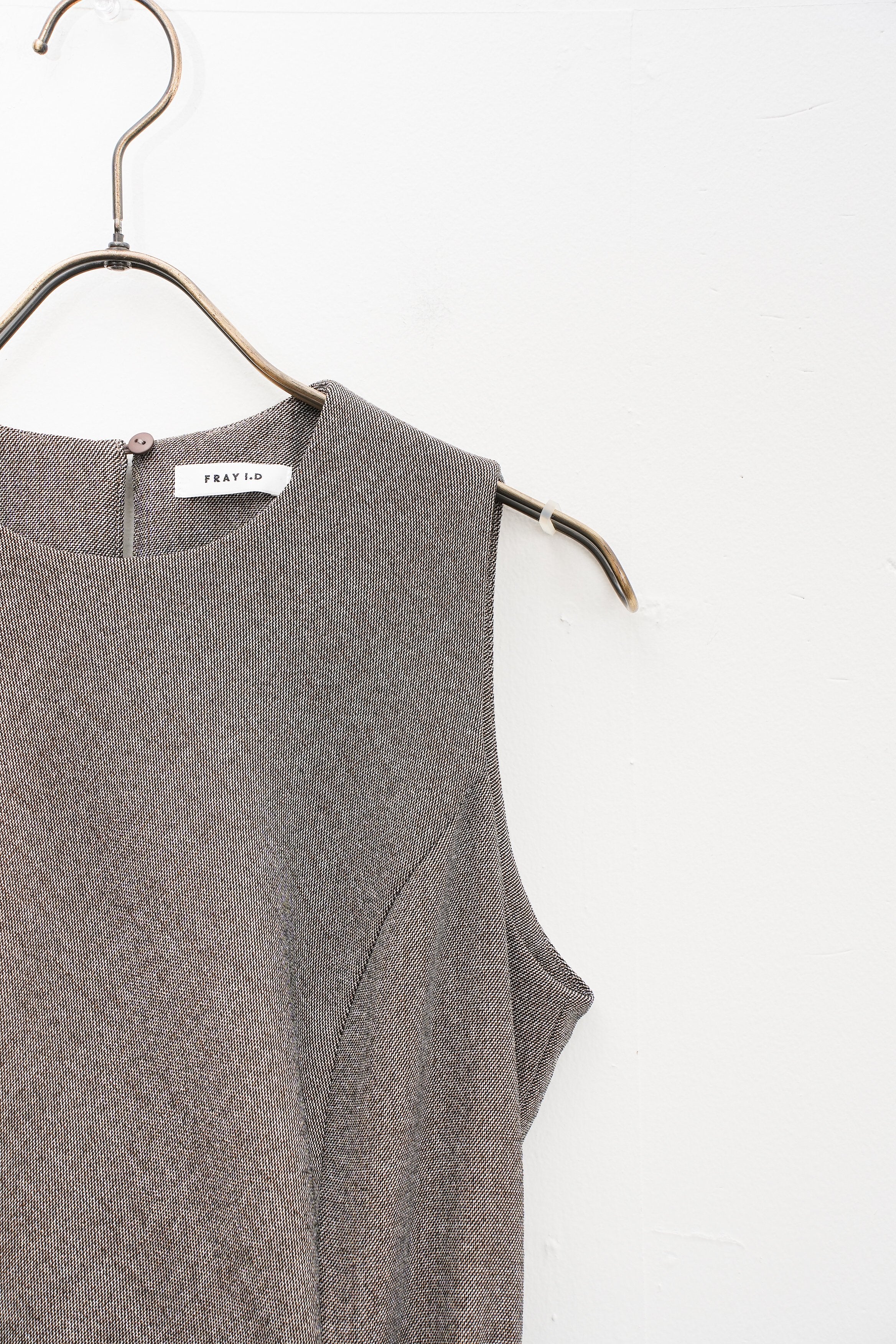 【FRAY I.D】アメスリカットアウトワンピース_250808003670