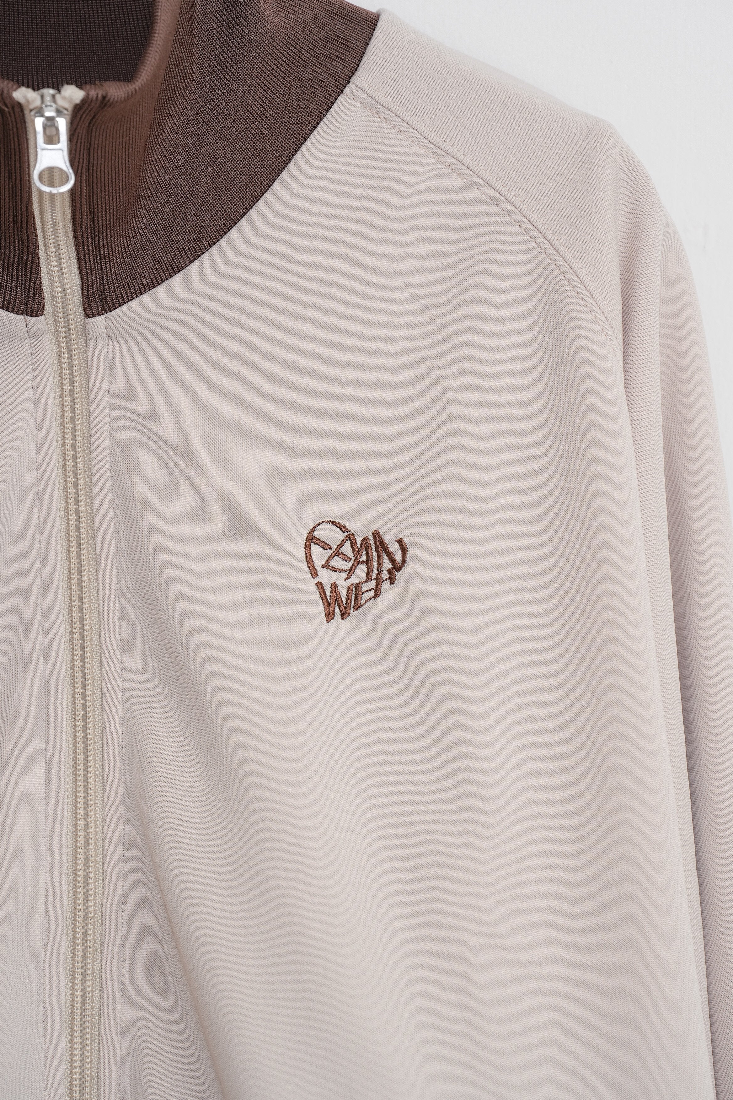 トラックジャケット_241009004942