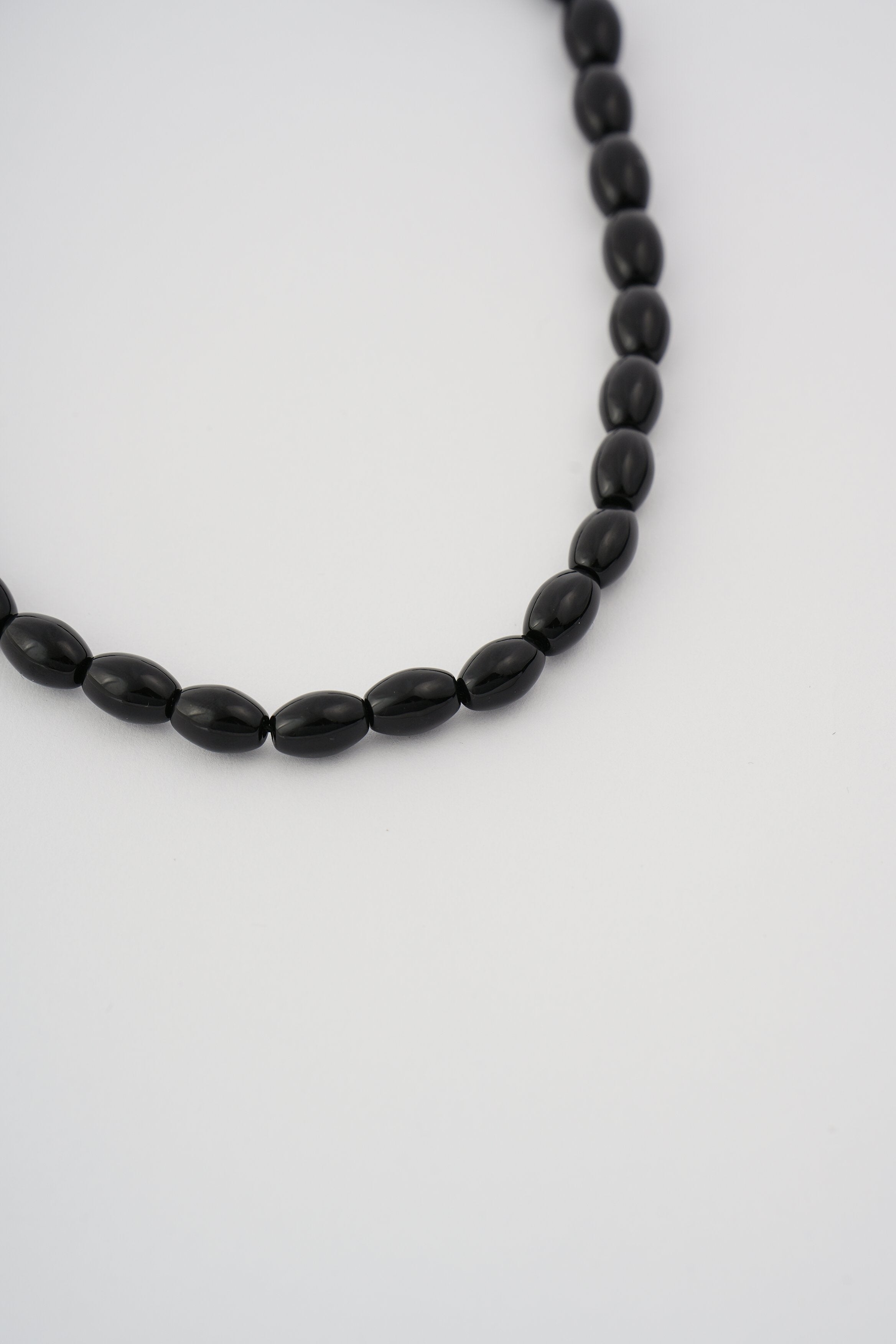 【CHIGNON】オニキスビーズフックネックレス_250405005635