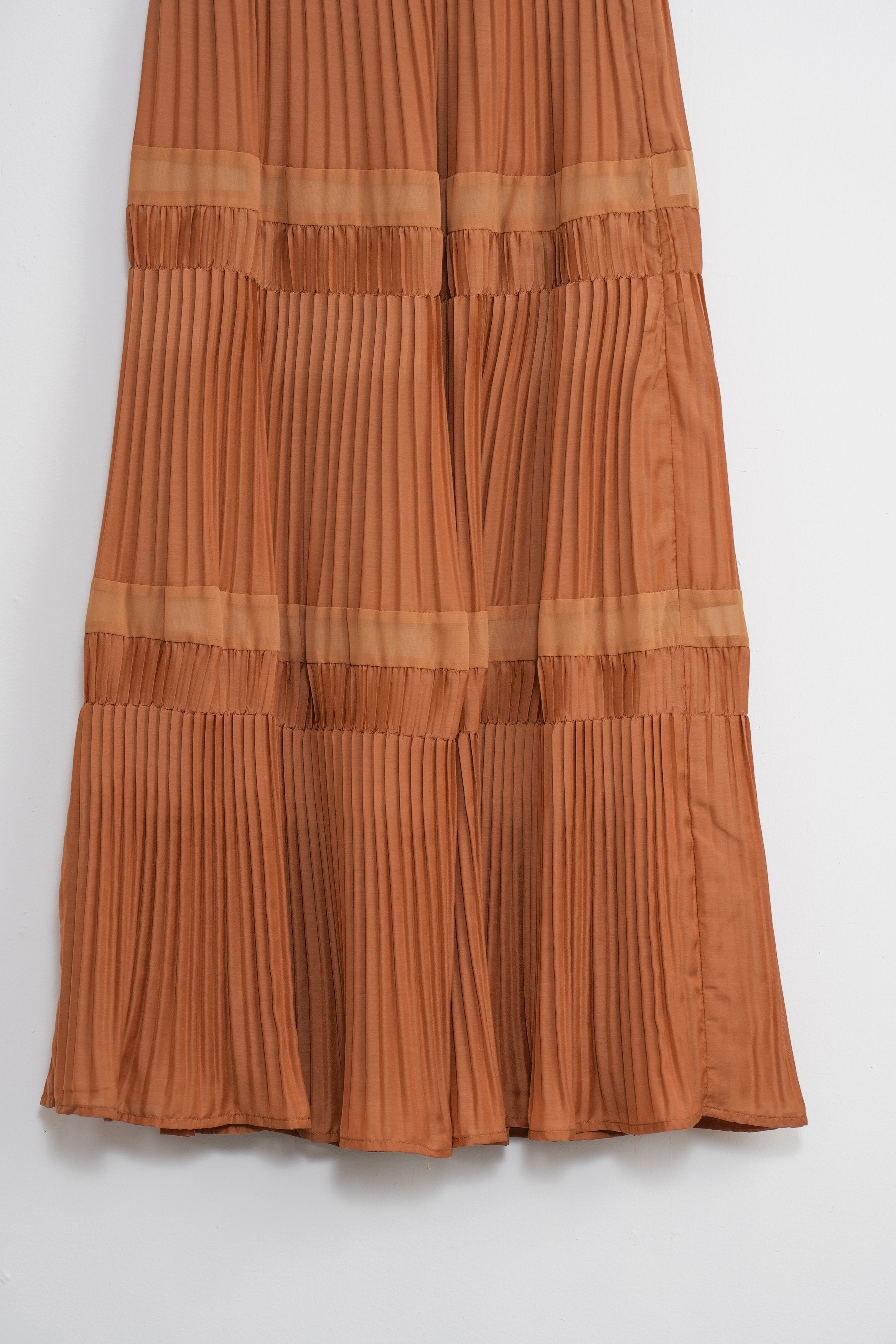 【Lallia Mù】ティアードプリーツスカート_240926003857