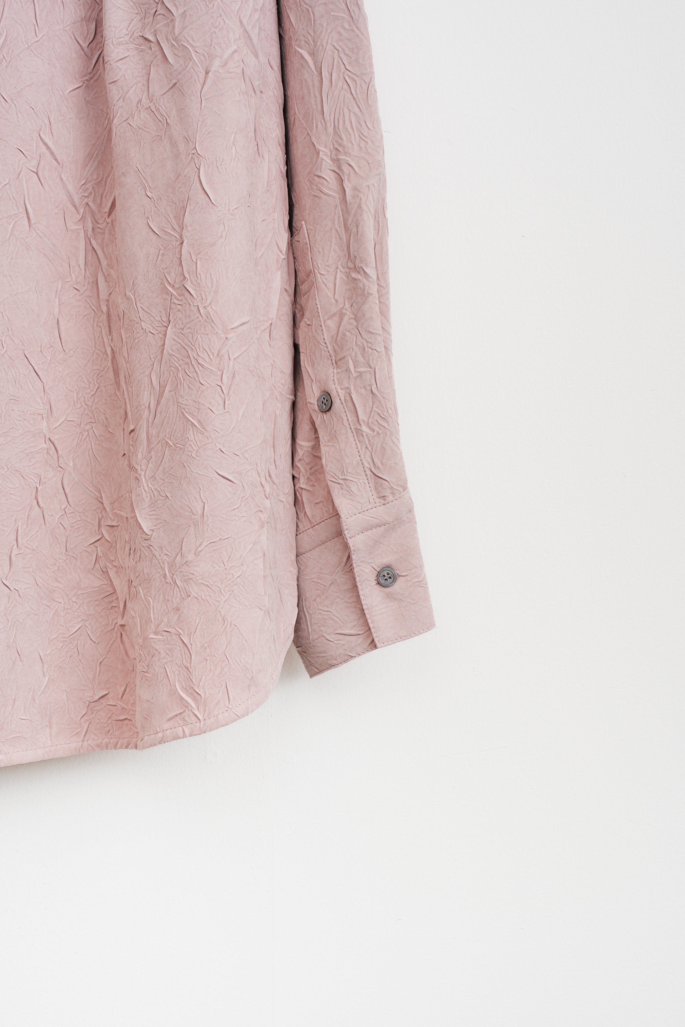 【CHIGNON】スウェードライクワッシャーシャツ_250730003025