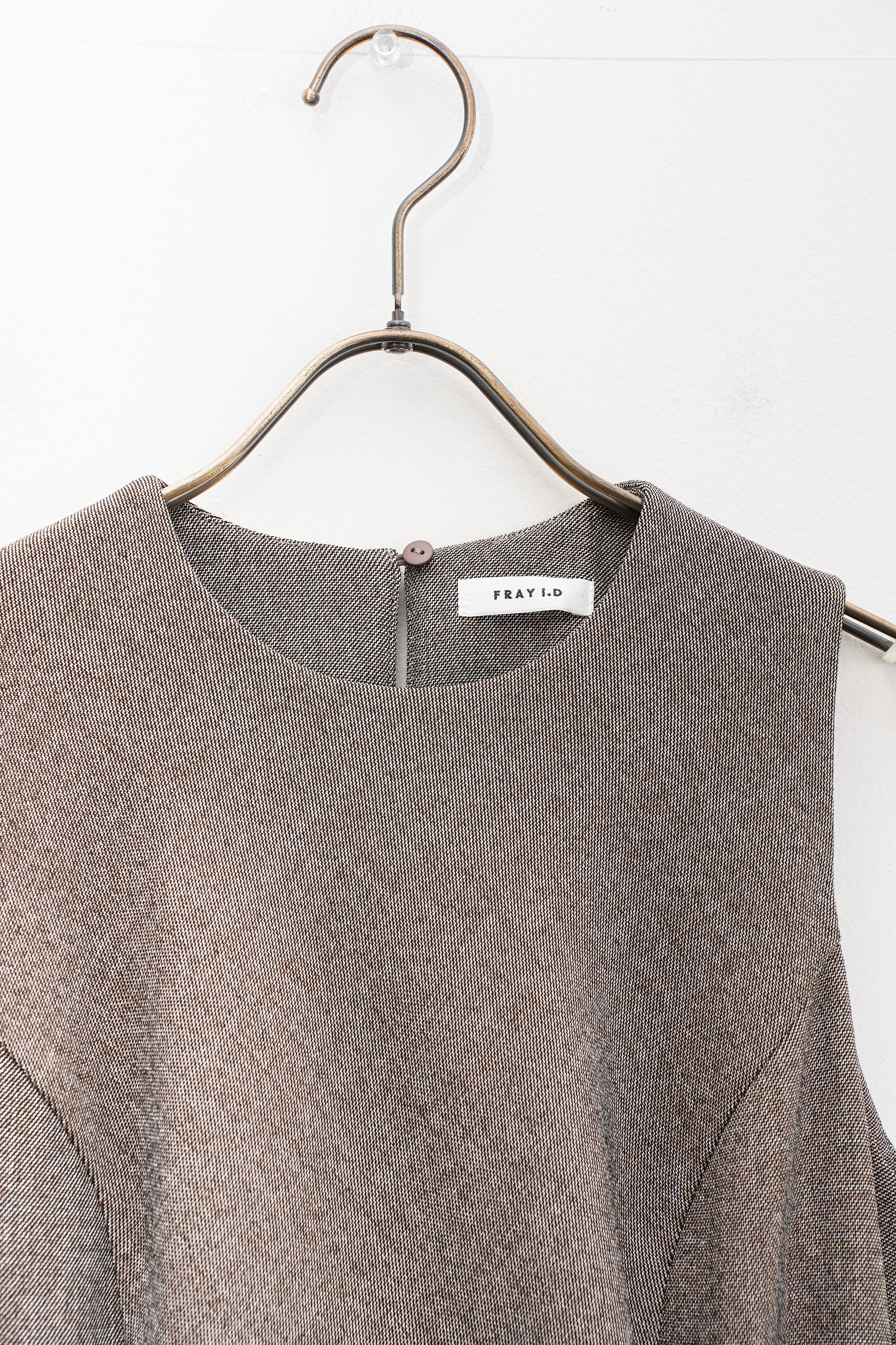【FRAY I.D】アメスリカットアウトワンピース_250808003670