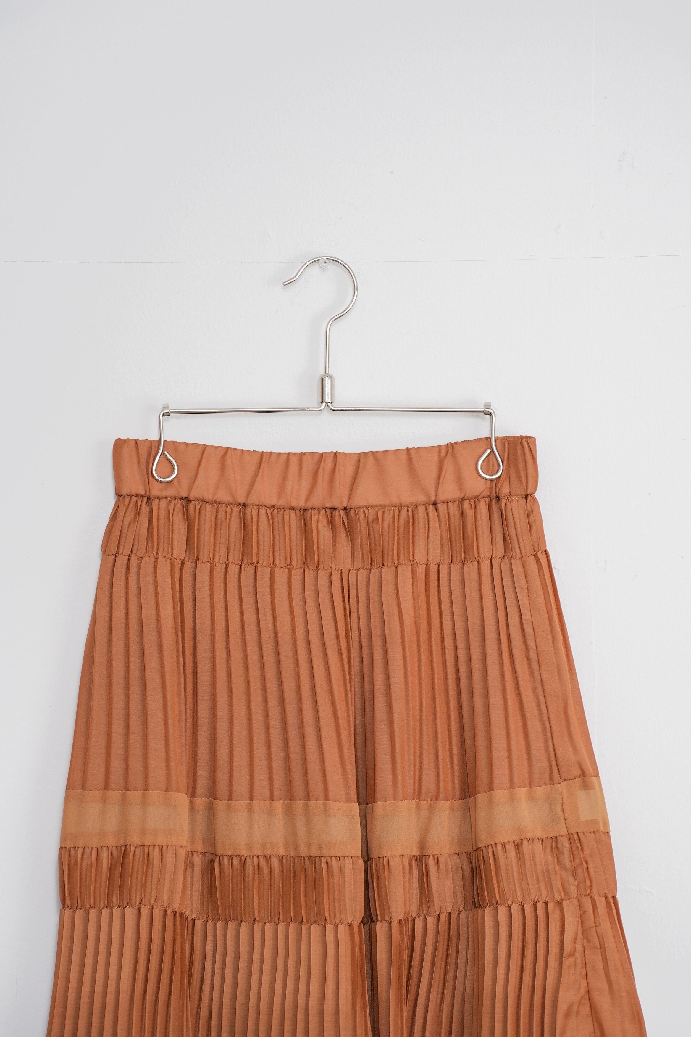 【Lallia Mù】ティアードプリーツスカート_240926003857