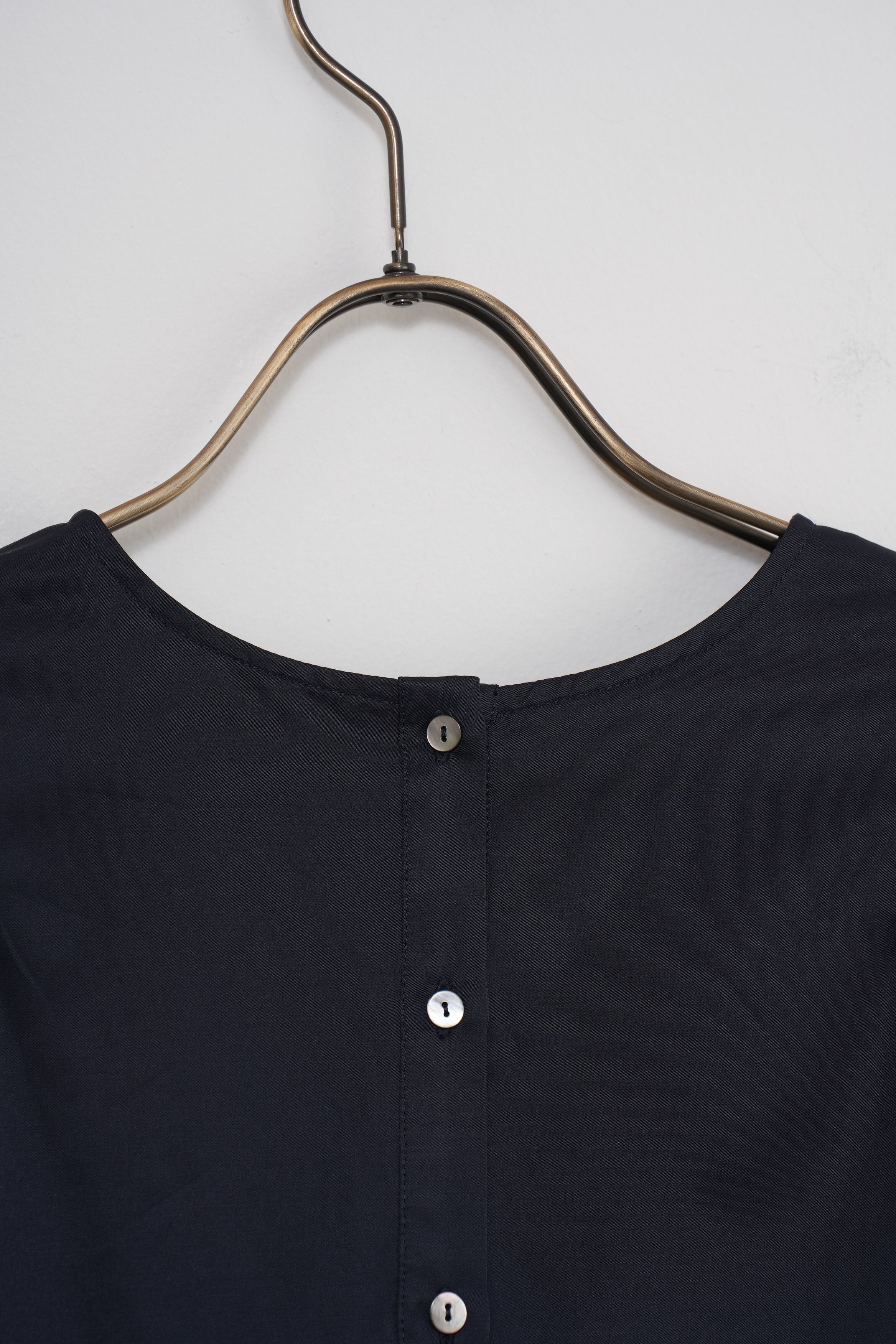 【MARILYN MOON】2way spiral raffle blouse_240807000488