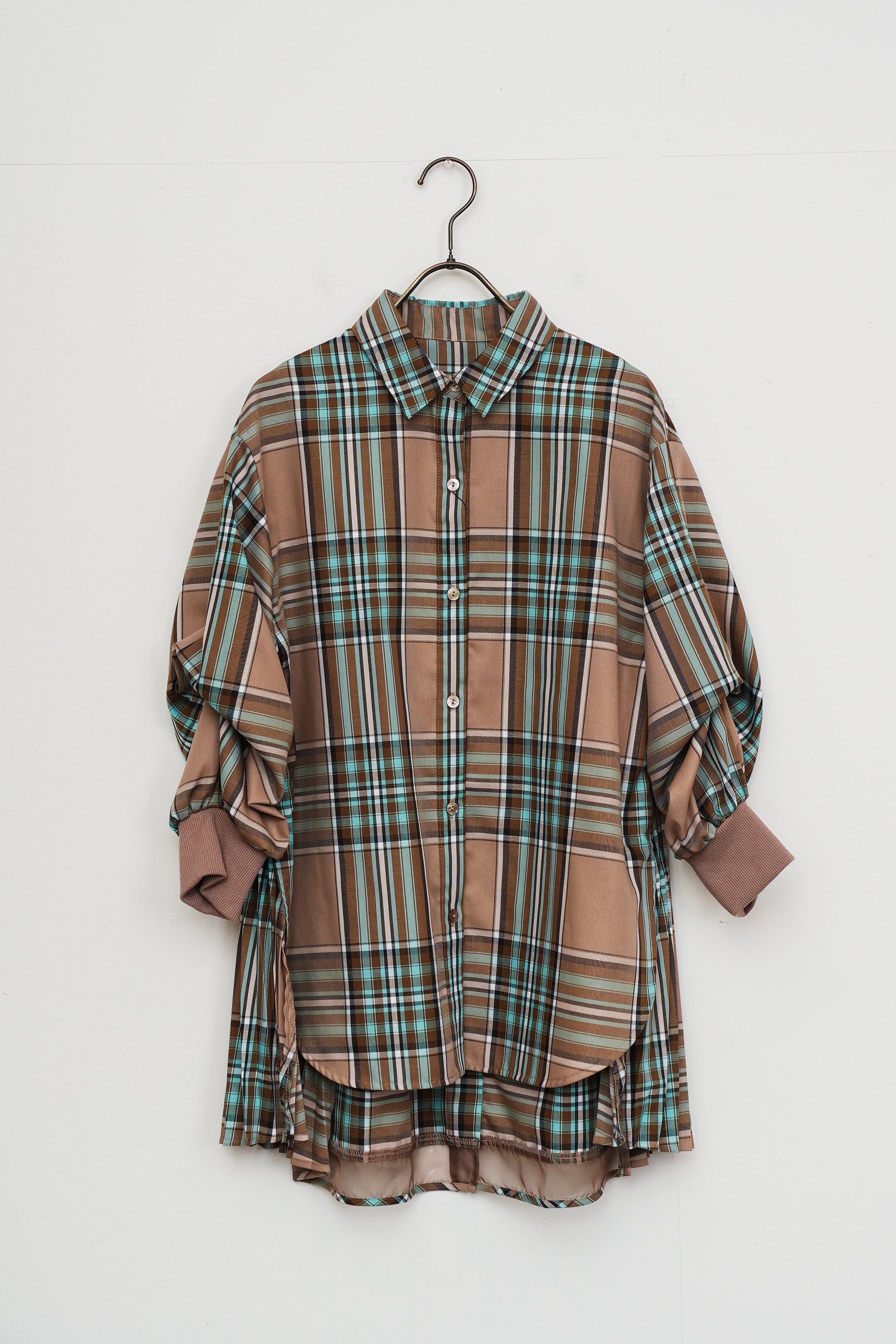 【Lallia Mù】サイドプリーツチェックシャツ_251018008615