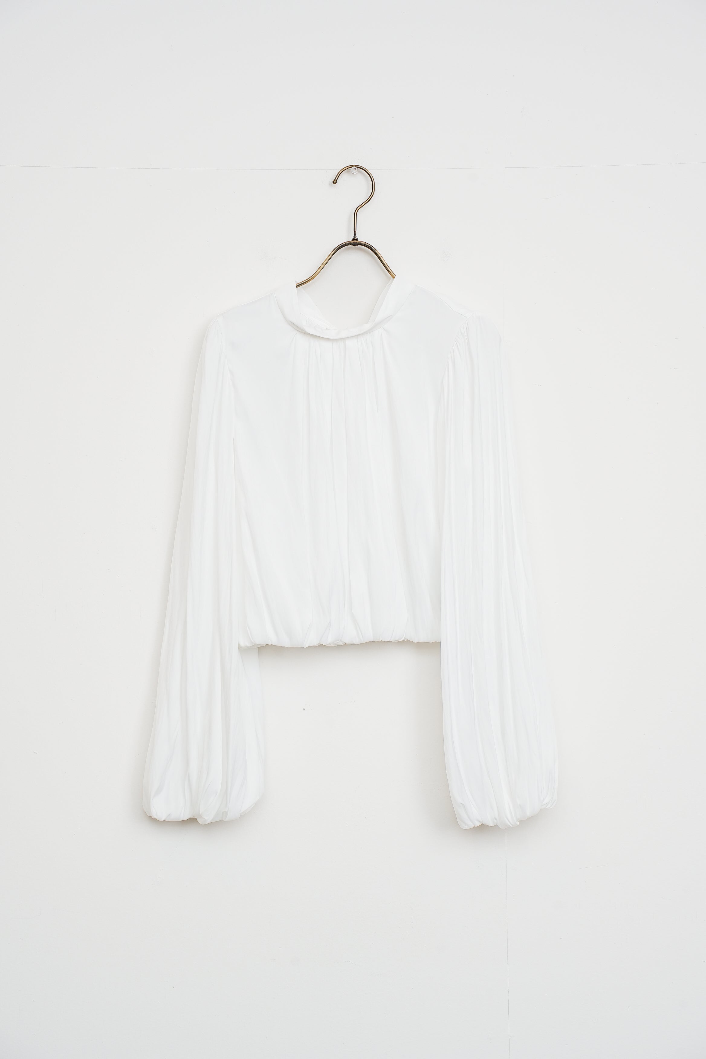 【COCO DEAL】バルーンサテンブラウス_251217002397