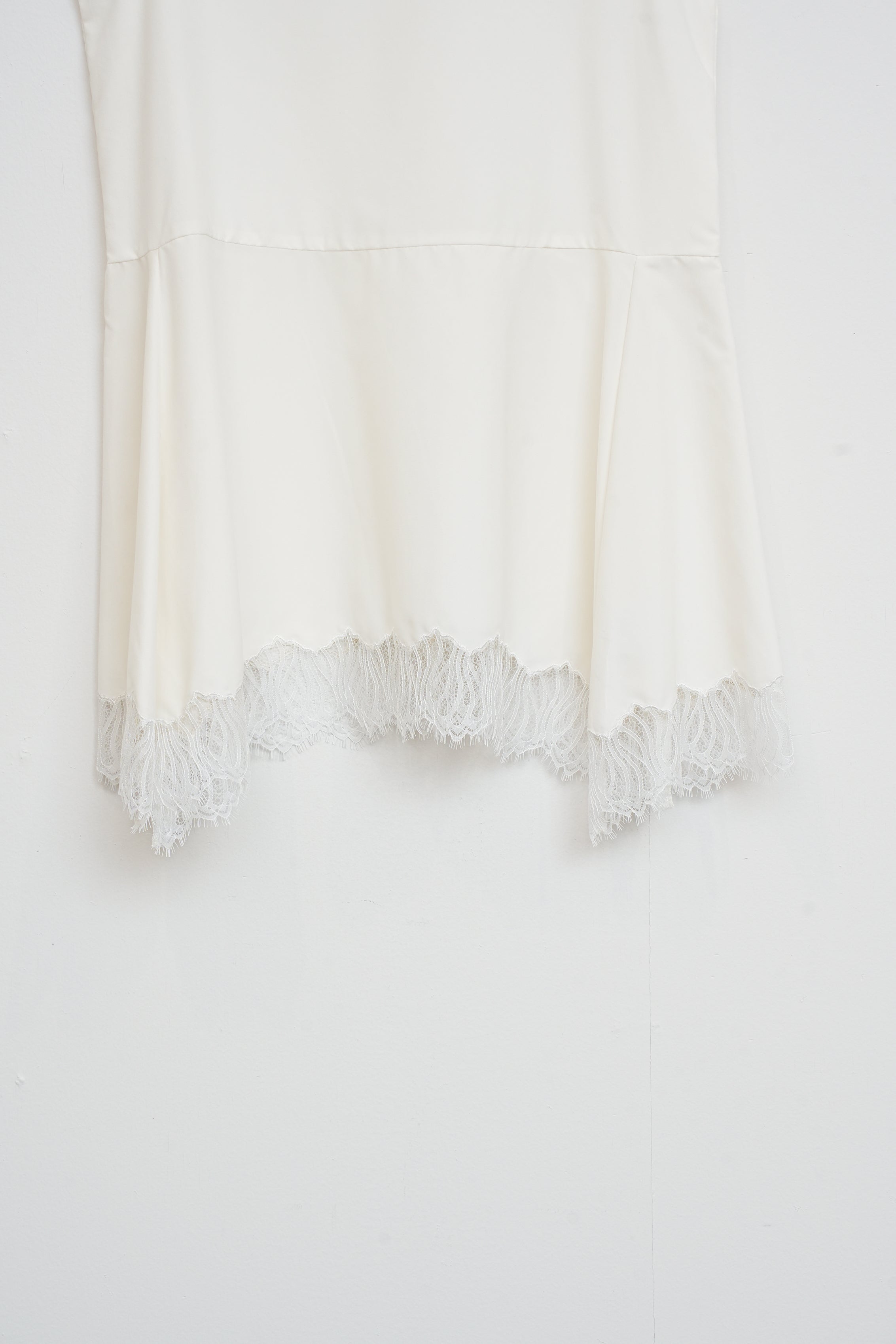 【CHIGNON】ヘムレースサテンタンク_260213004809