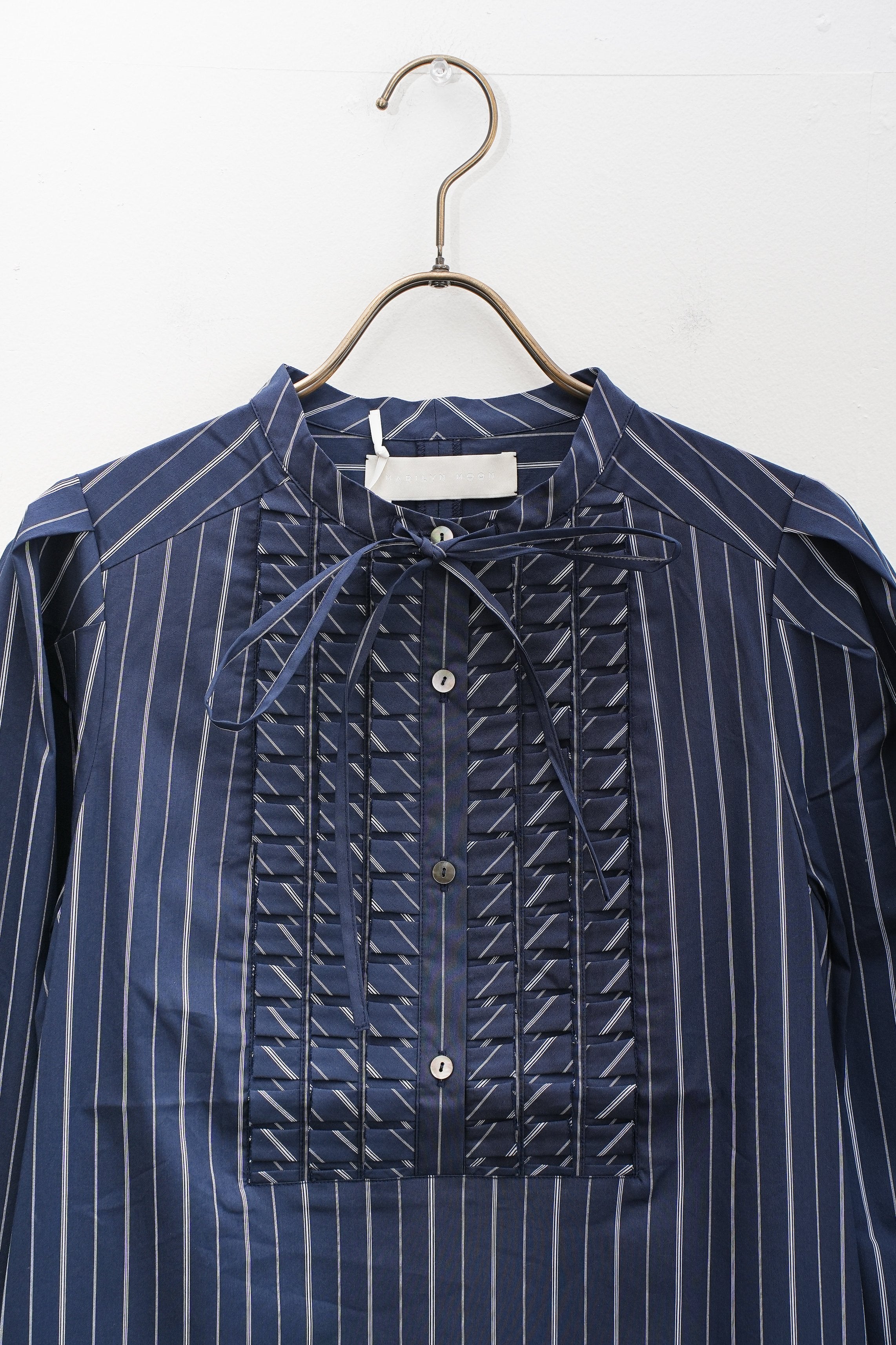 【MARILYN MOON】タックフリルストライプワンピース_250802003308