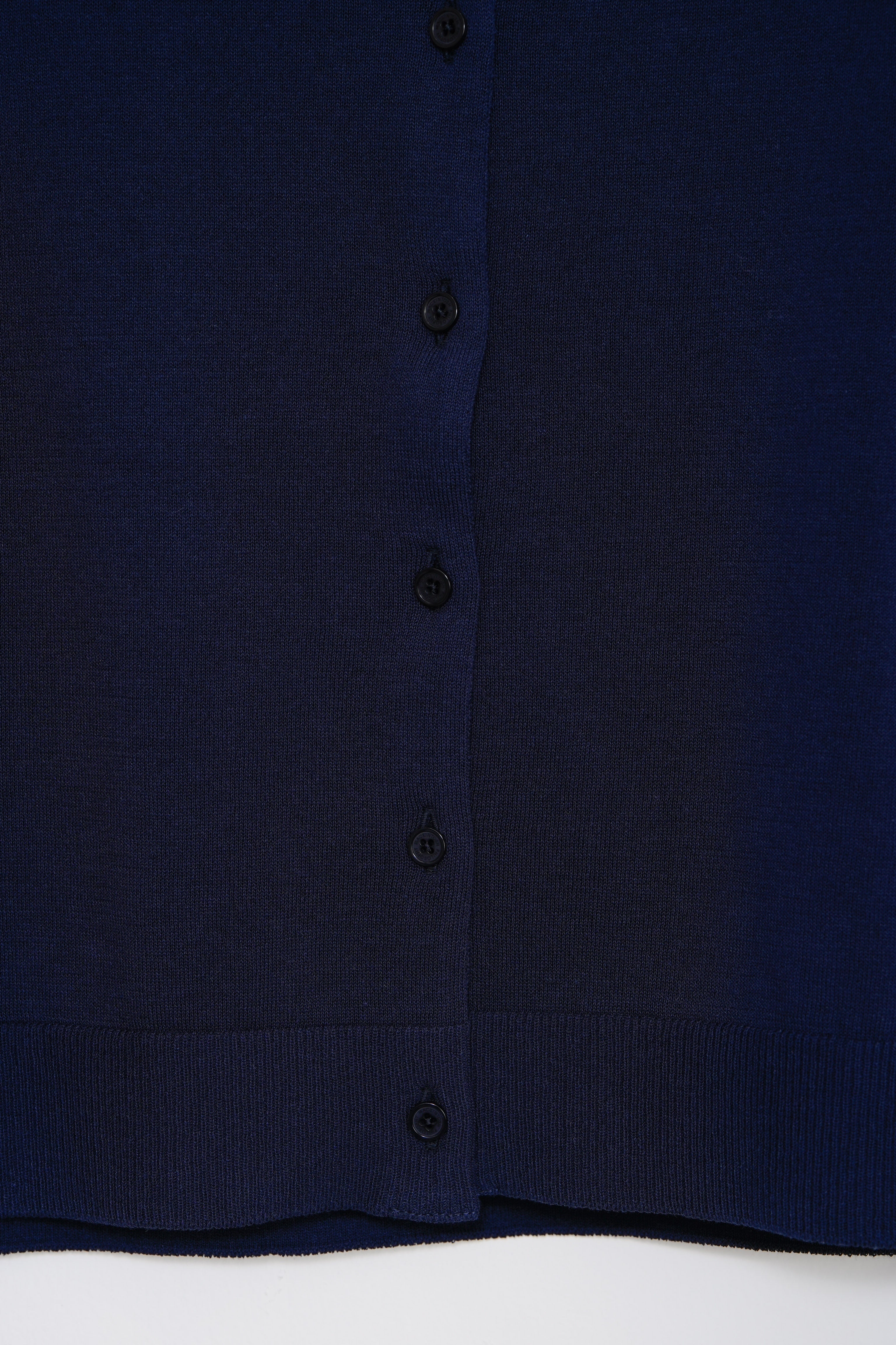 【MACKINTOSH  PHILOSOPHY】 アイレットクルーネックカーディガン_230722002958