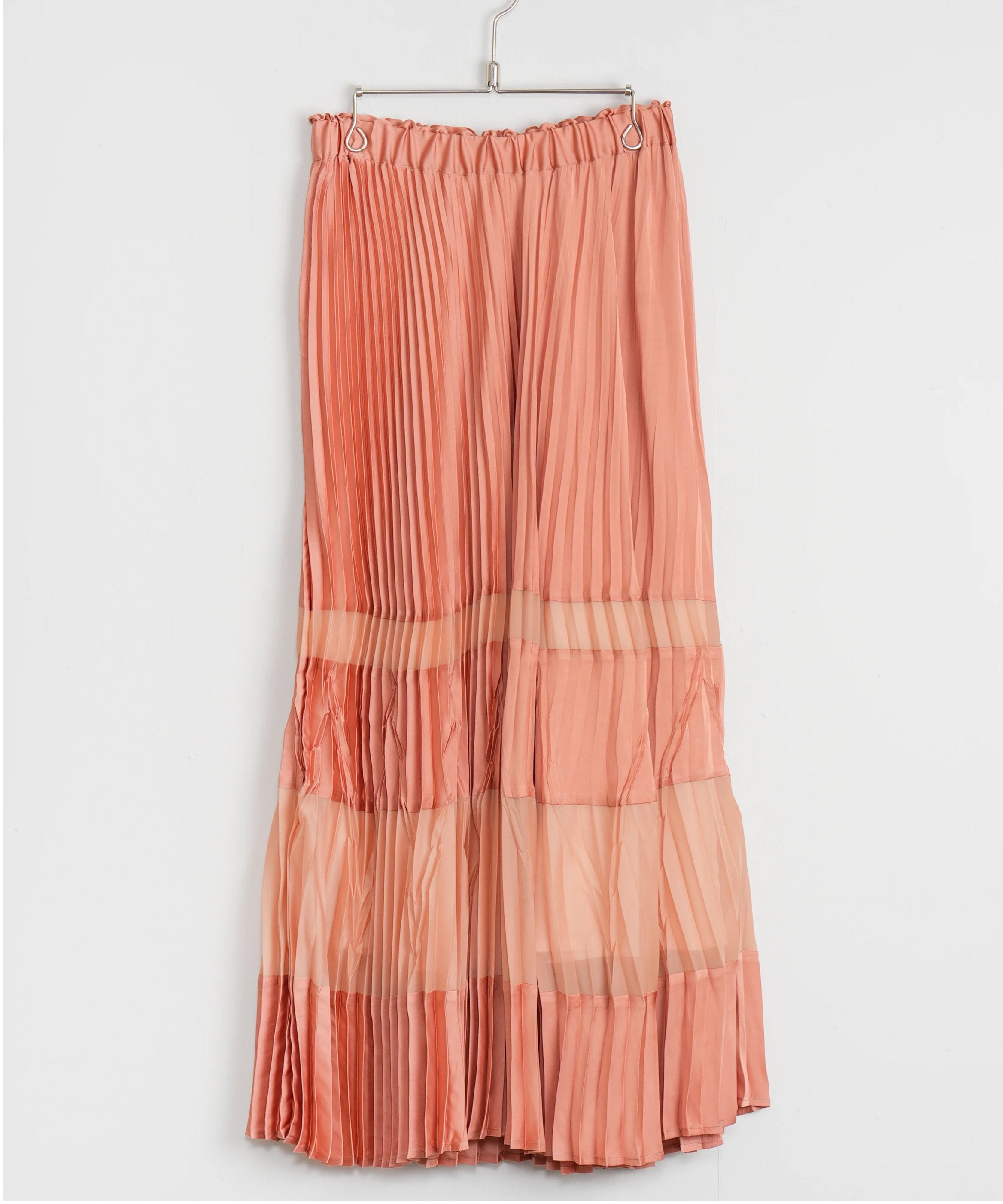 【Lallia Mù】裾切替入りプリーツスカート_250321004925