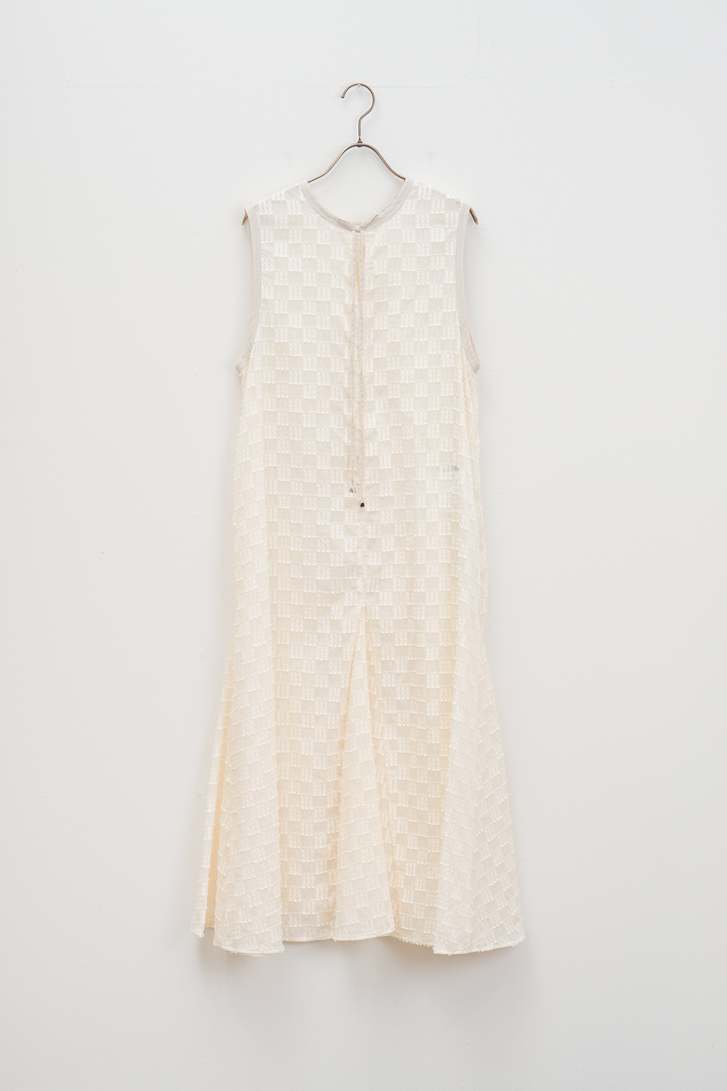 【CHIGNON】シアーJQフレアOP_250405005670